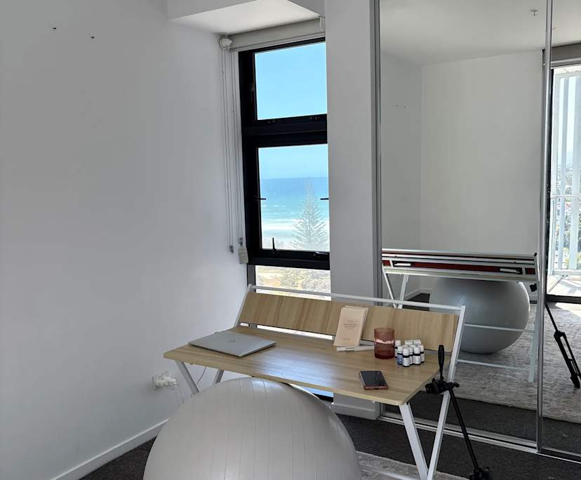 Unfurnished room in a flatshare