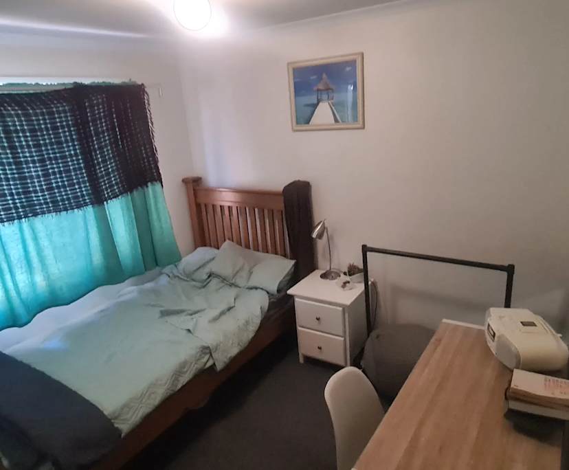Room in a share house