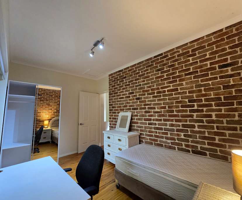 $250, Share-house, 5 bathrooms, Fountaindale NSW 2258