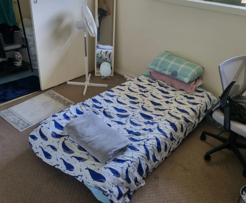 Unfurnished room with own bathroom