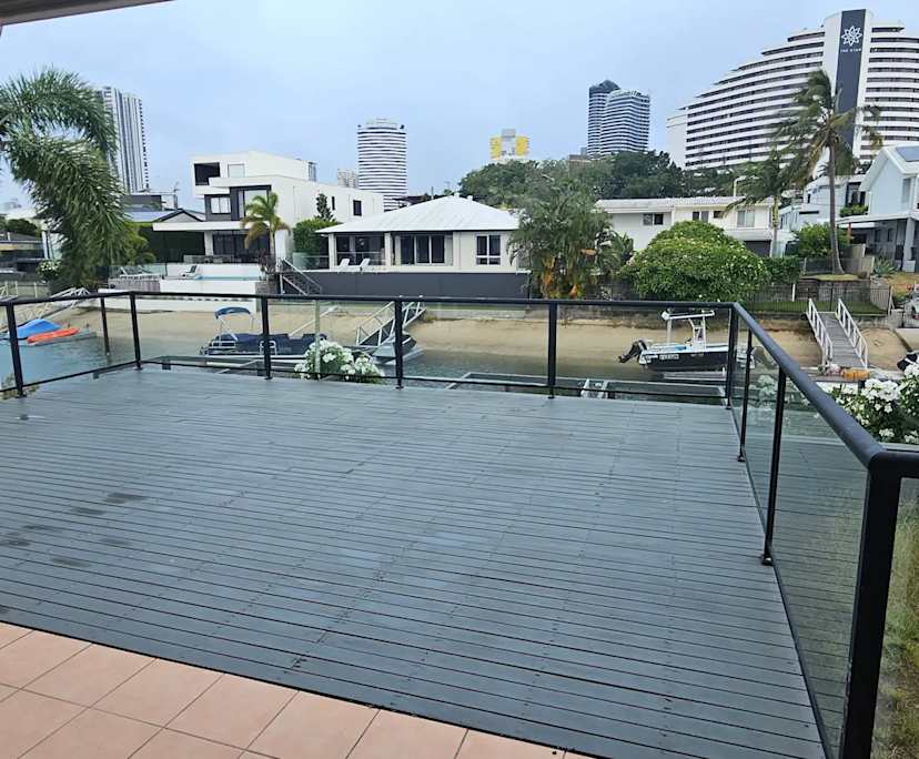 $380, Share-house, 3 bathrooms, Broadbeach Waters QLD 4218