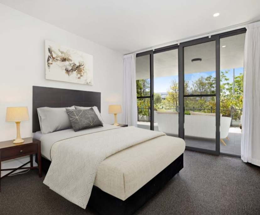 Furnished room in a flatshare