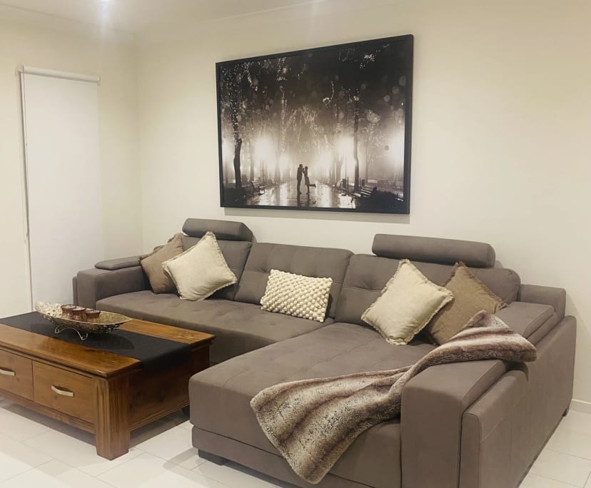 $340, Share-house, 3 bathrooms, Hope Island QLD 4212