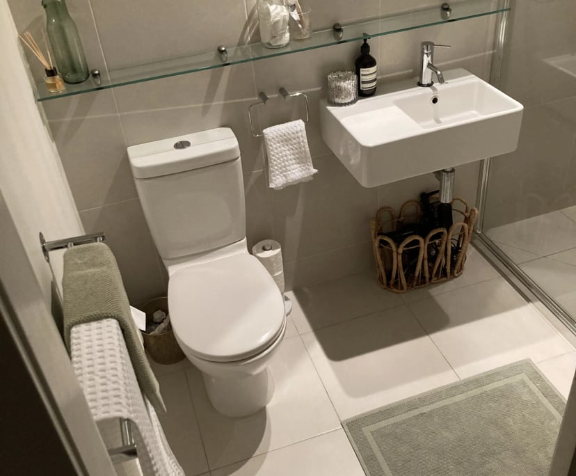 Unfurnished room with own bathroom