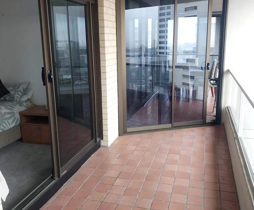 Furnished room in a flatshare