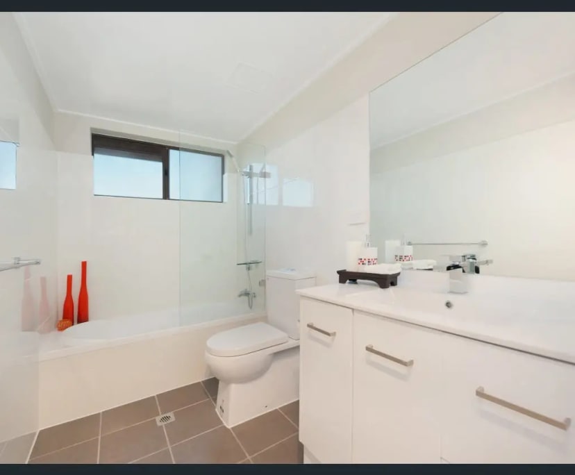 $200, Student-accommodation, 3 bathrooms, Saint Lucia QLD 4067