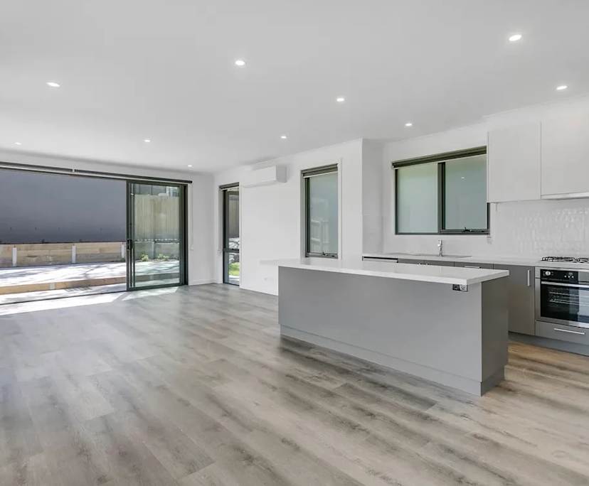 $350, Share-house, 3 bathrooms, Frankston South VIC 3199