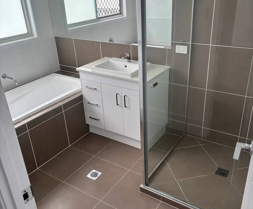 $325, Share-house, 4 bathrooms, Newport QLD 4020