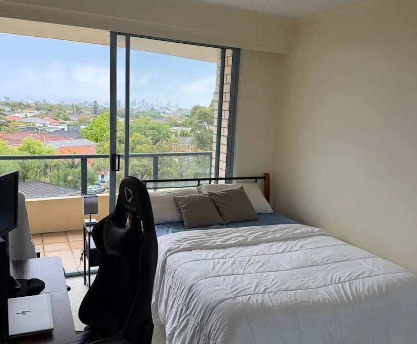 Furnished room with own bathroom