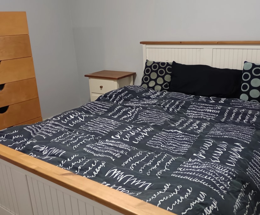 Furnished room in a flatshare