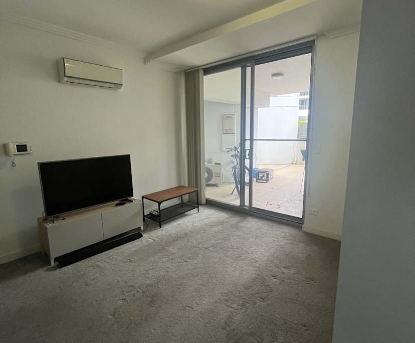 $380, Flatshare, 2 bathrooms, Turrella NSW 2205