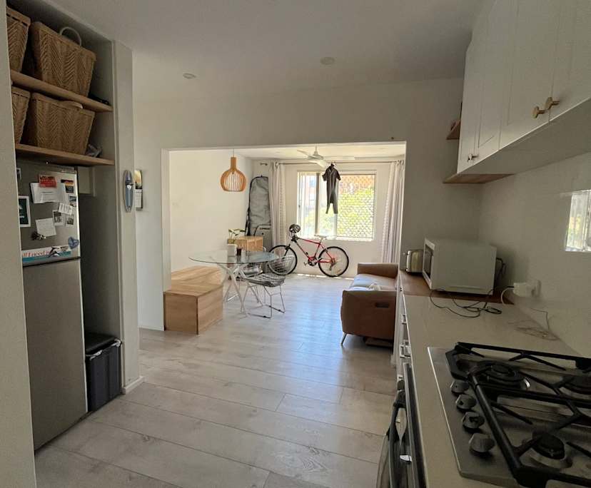 $250, Flatshare, 2 bathrooms, The Hill NSW 2300