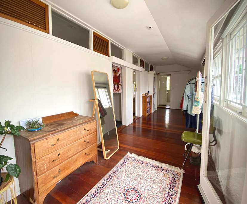 $240, Share-house, 3 bathrooms, Coorparoo QLD 4151