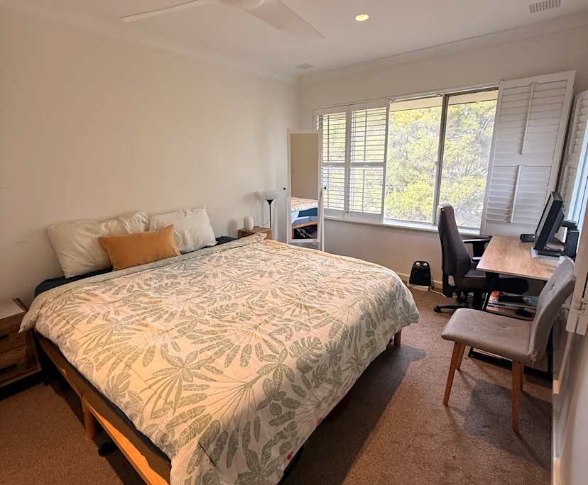 Furnished room with own bathroom