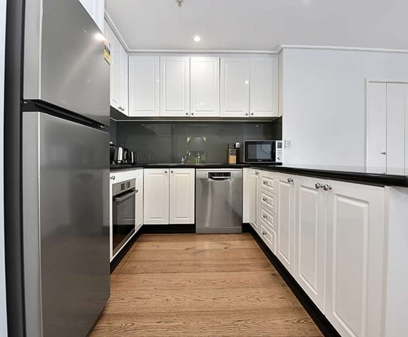 $1,425, Whole-property, 3 bathrooms, Melbourne VIC 3000