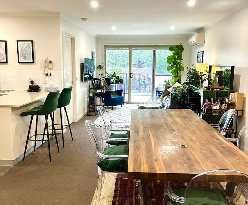 Unfurnished room with own bathroom