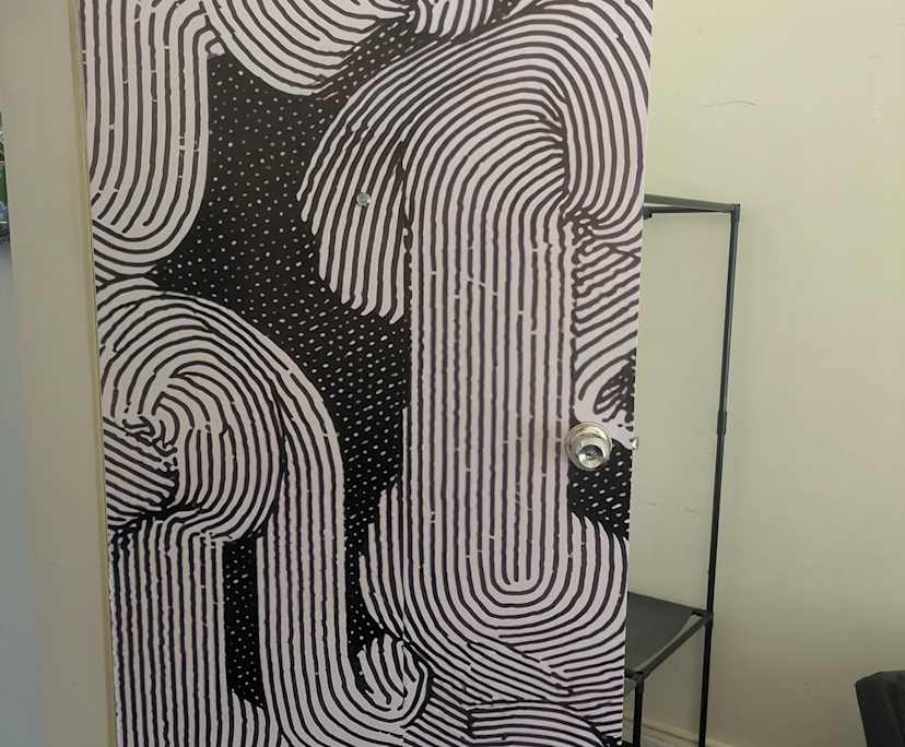 Furnished room in a flatshare