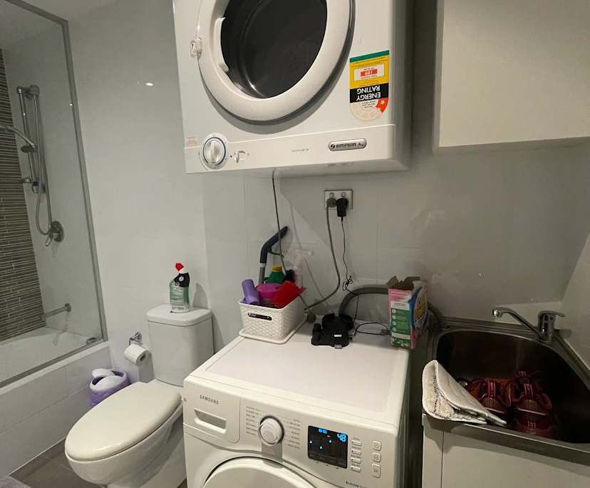 $315, Flatshare, 2 bathrooms, Homebush West NSW 2140