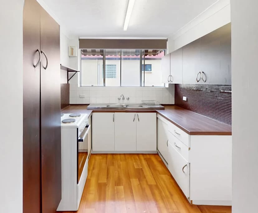 Unfurnished room in a flatshare