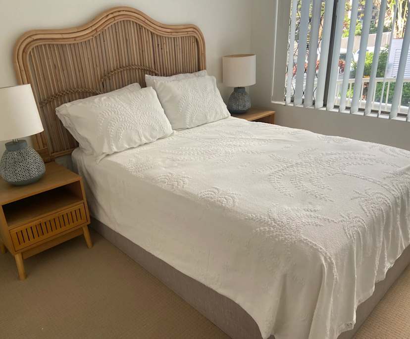 $450, Student-accommodation, 3 bathrooms, Surfers Paradise QLD 4217