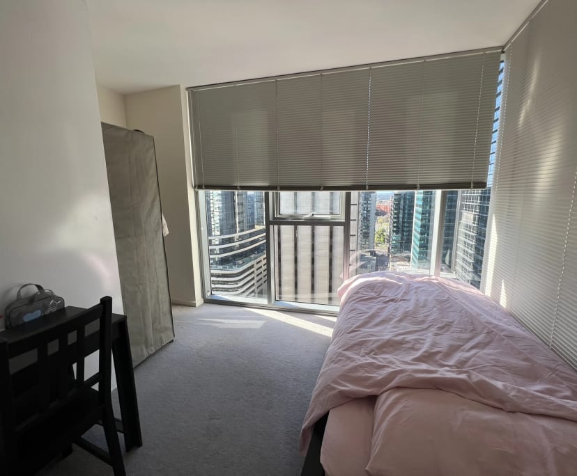 Furnished room in a flatshare