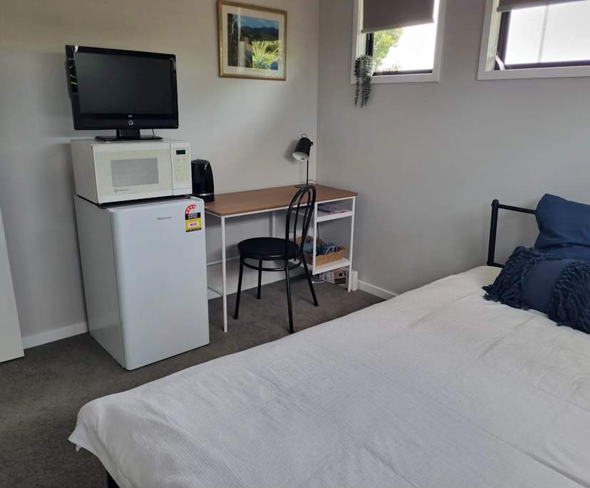 Furnished room with own bathroom