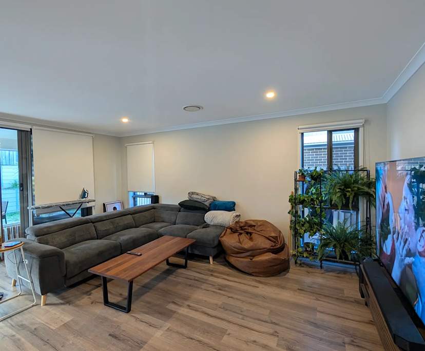 Room in a share house