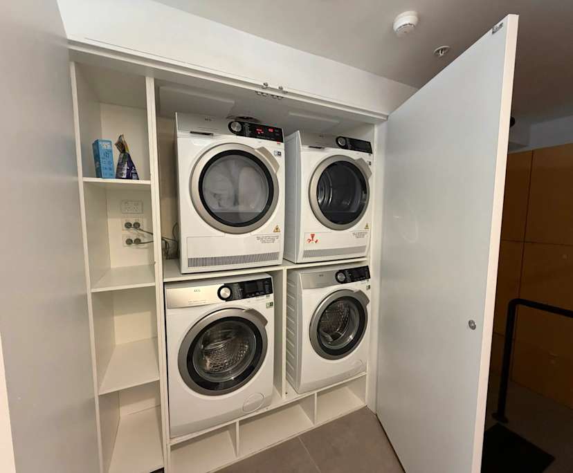 $715, Studio, 1 bathroom, Erskineville NSW 2043