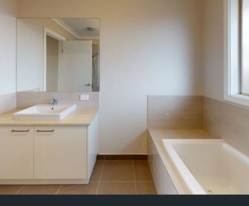 $200, Share-house, 5 bathrooms, Officer VIC 3809