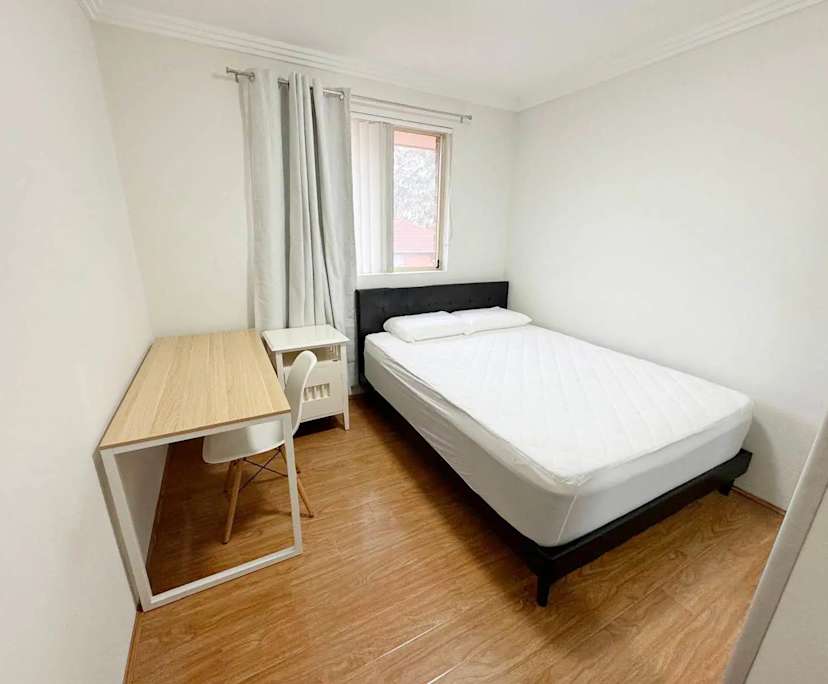$350, Flatshare, 3 bathrooms, Campsie NSW 2194