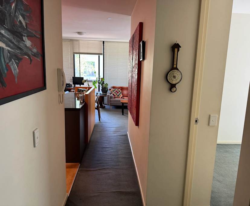 $300, Flatshare, 2 bathrooms, Hawthorn VIC 3122