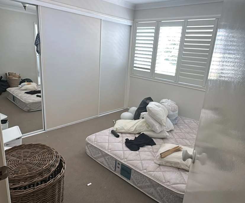 Unfurnished room with own bathroom