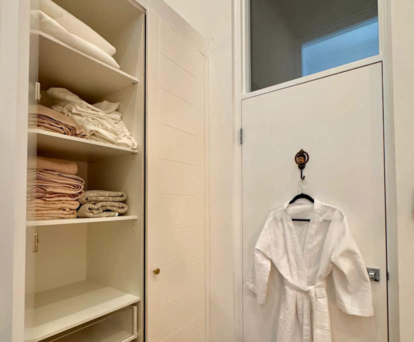 $700, Flatshare, 3 bathrooms, Alexandria NSW 2015