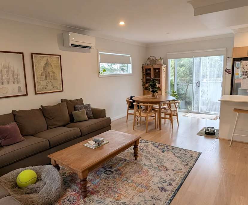 $250, Share-house, 3 bathrooms, Shortland NSW 2307