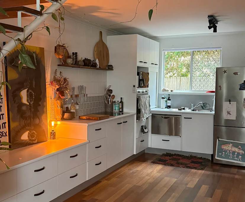 Unfurnished room in a flatshare