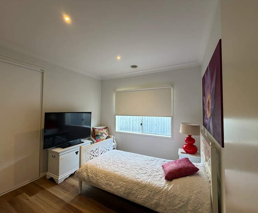 $200, Homestay, 4 bathrooms, Cranbourne North VIC 3977