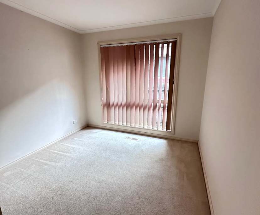 Unfurnished room with own bathroom