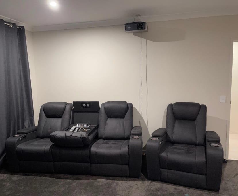 Room in a share house