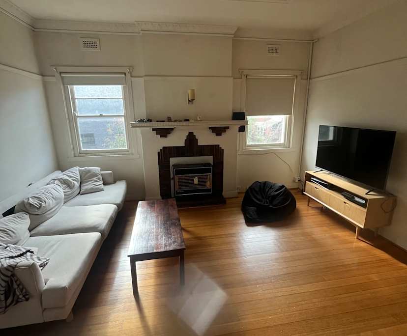 Unfurnished room in a flatshare