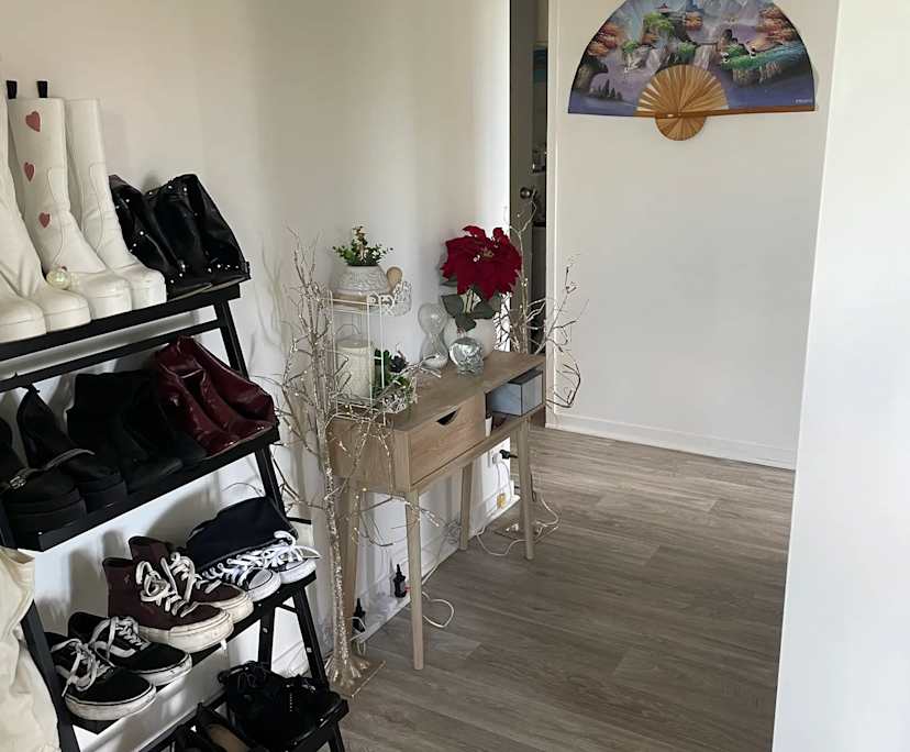 Unfurnished room in a share house