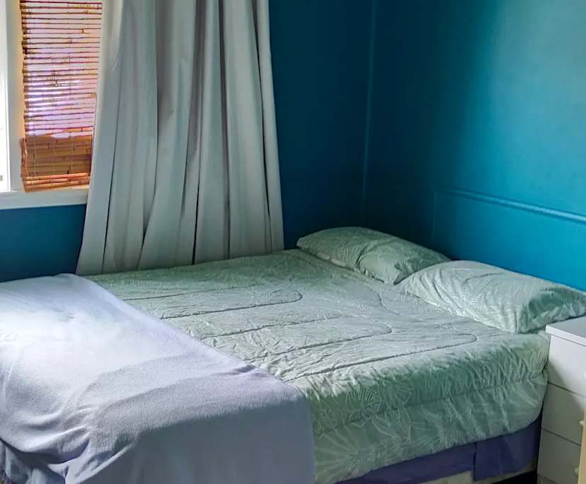 Room in a share house