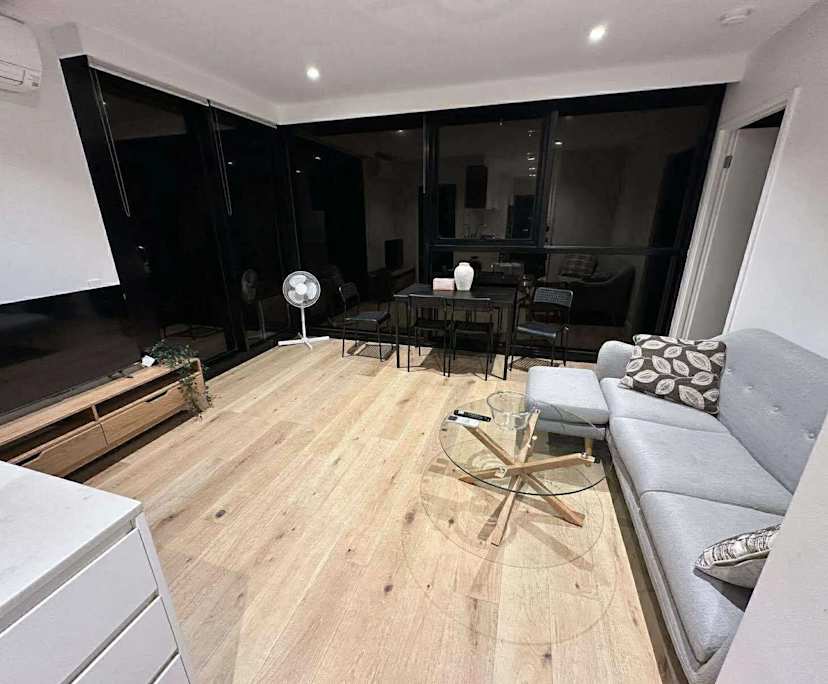 Whole property with 2 rooms for rent