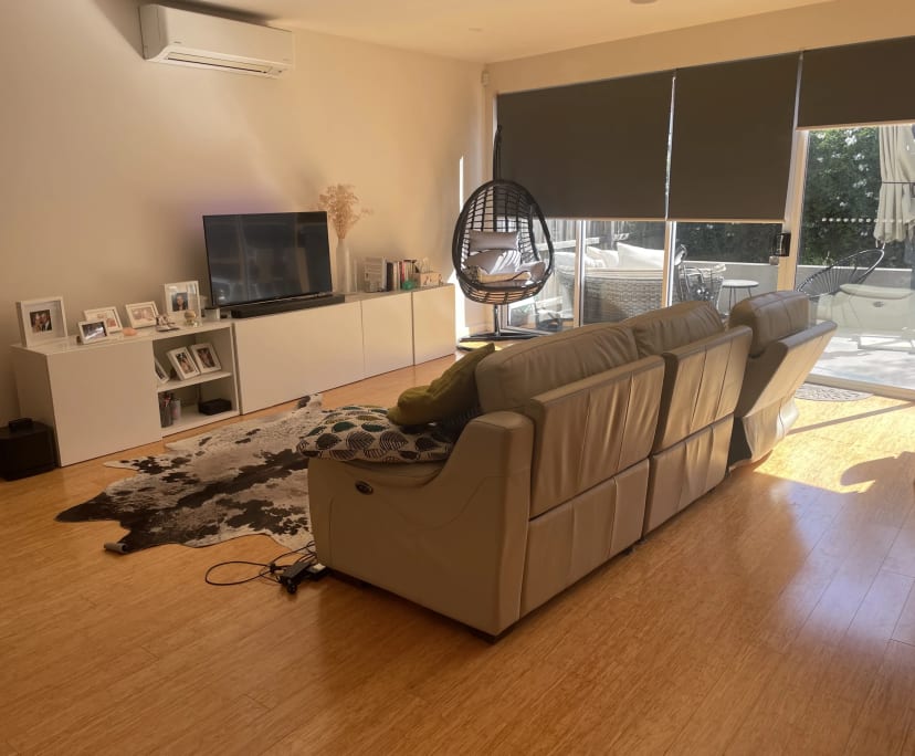 Room for Rent in Mentone, Melbourne 300, Furnishe...