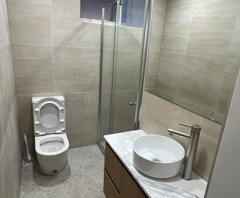 $800, Whole-property, 2 bathrooms, Saint Kilda East VIC 3183