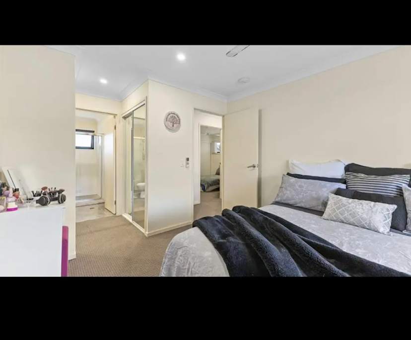 Whole property with 3 rooms for rent