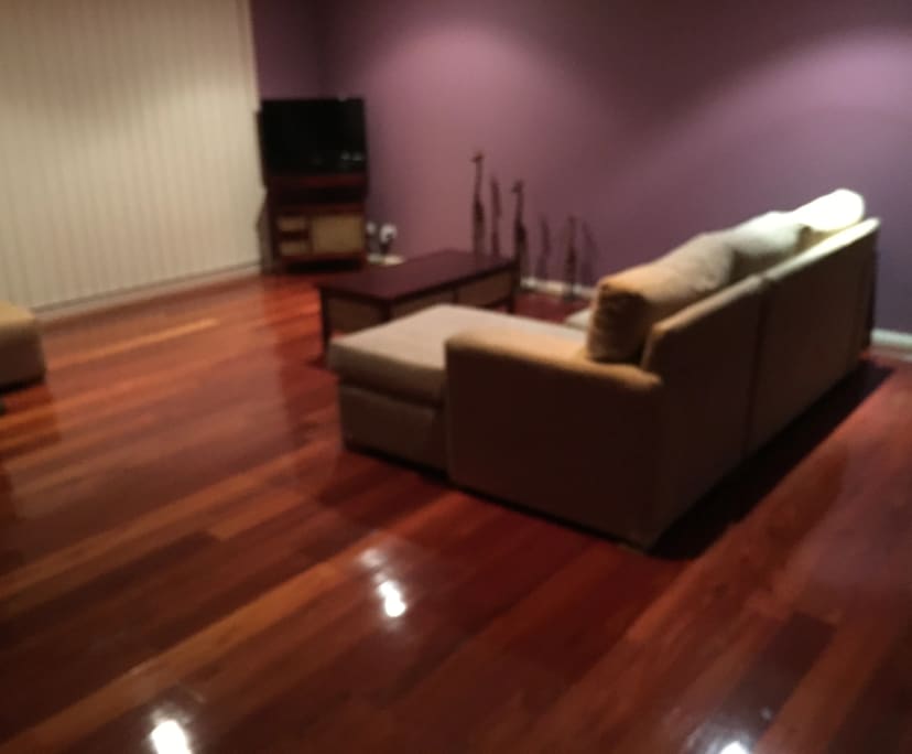 Room for Rent in Killarney Vale, NSW 180, Flexibl...