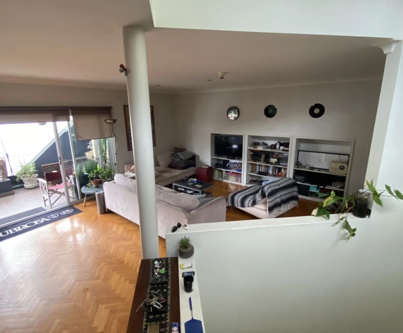 Furnished room in a flatshare
