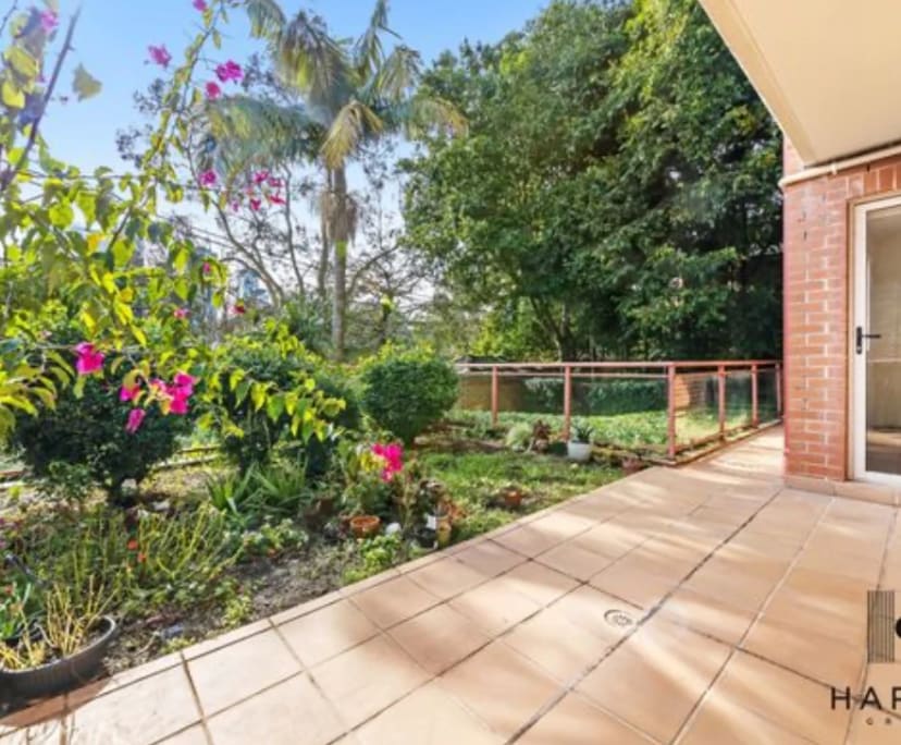 Furnished room in a flatshare