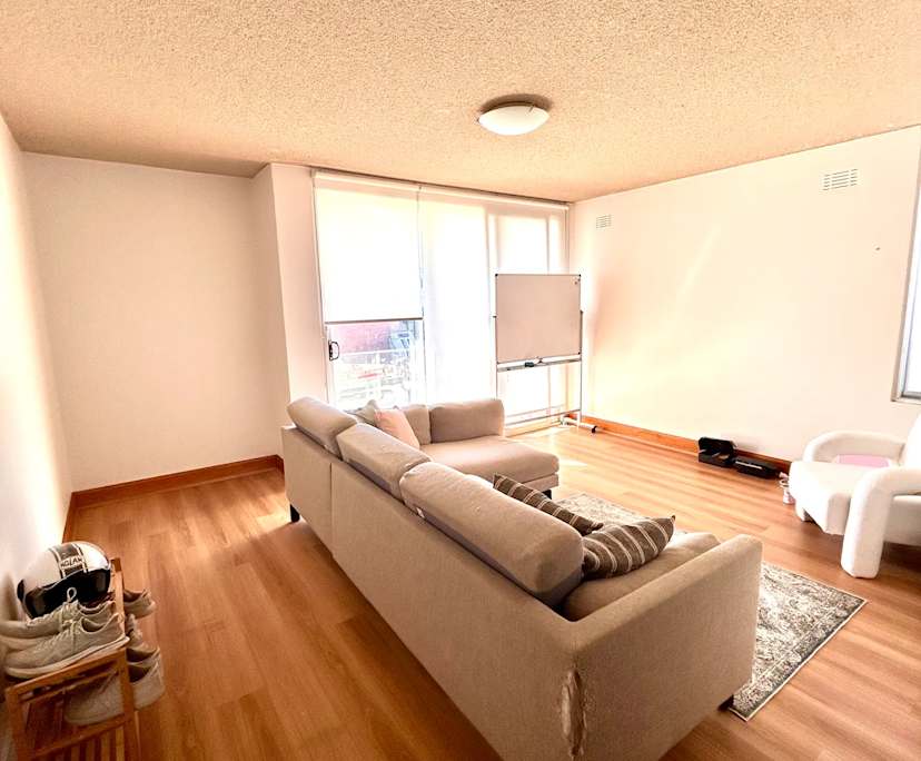 Whole property with 2 rooms for rent