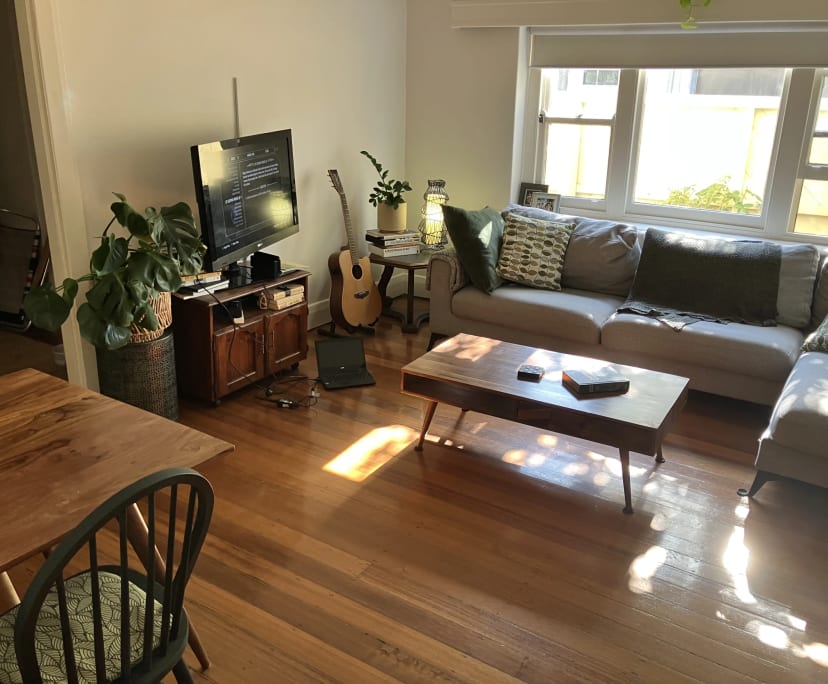 Unfurnished room in a flatshare